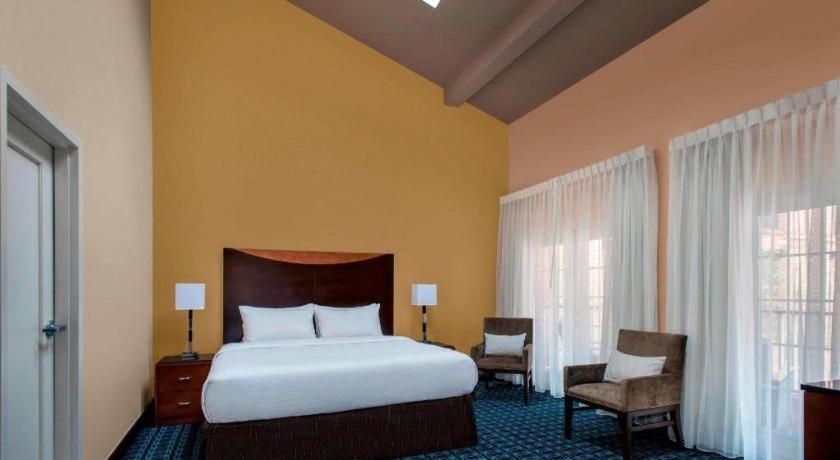 Hotel Fairfield & Downtown/inner Harbor Baltimore