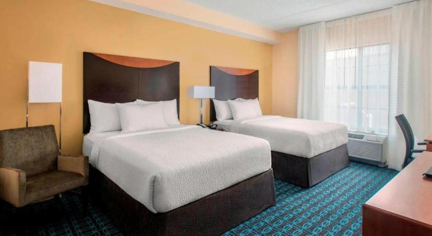 Hotel Fairfield & Downtown/inner Harbor