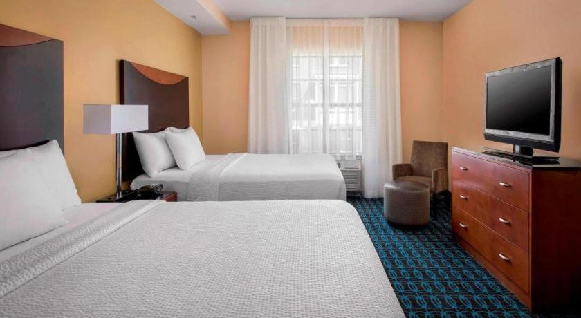 Fairfield & Downtown/inner Harbor Hotel